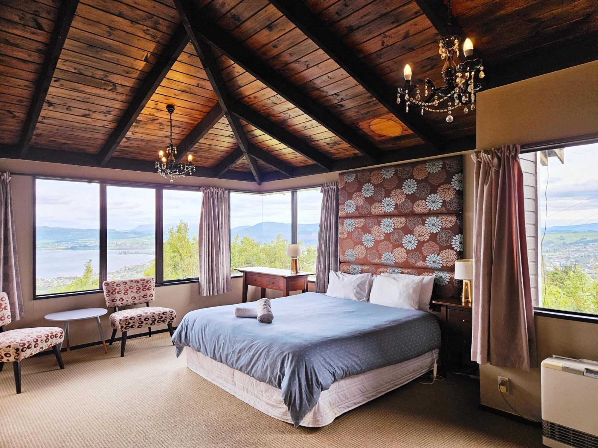 Aorangi Mountain Lodge Rotorua Exterior photo